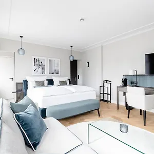 Clounys 4*, Hamburg Germany