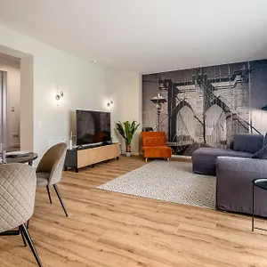 Moderne & Schoene Zwischen Altstadt Und Stadtpark , Nuremberg Germany