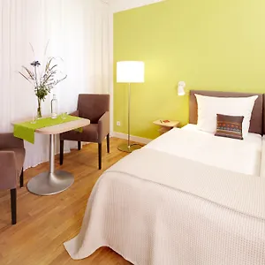 Flottwell & Residenz Am Park 3*, Berlin Germany